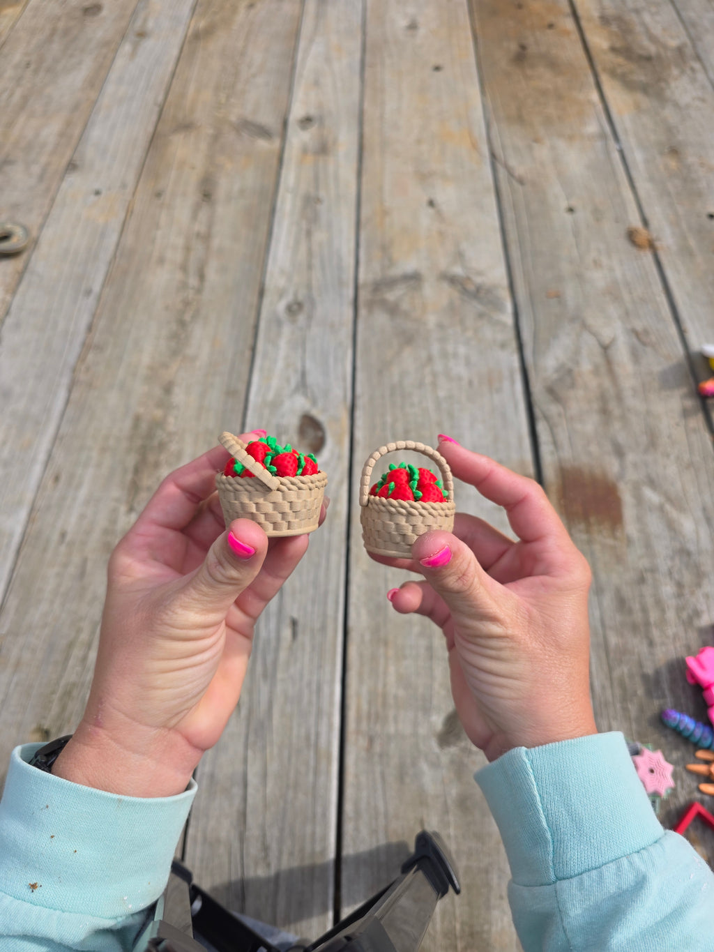 Strawberry Basket Clicker